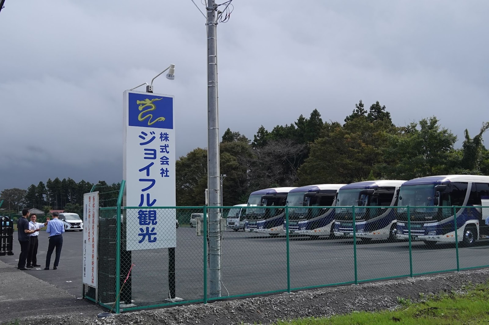 新車大型バス10台増車のお知らせ