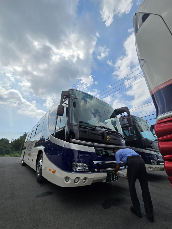 今年も大型バス10台を新車導入